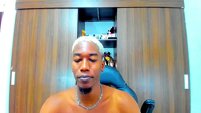 Dreamastercum  online show from 10-02-25, 07:50