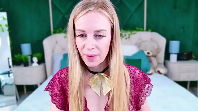 Angela Levine online show from 03-18-25, 11:00