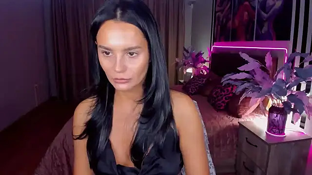 Snapshot of DanaSincere chatting on 10-02-25, 05:44 DanaSincere online show from 10-02-25, 05:44