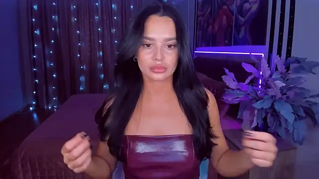 Snapshot of DanaSincere chatting on 03-08-25, 05:49 DanaSincere online show from 03-08-25, 05:49