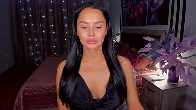 DanaSincere online show from 11-27-25, 03:40