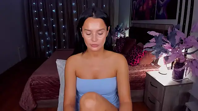 DanaSincere online show from 11-30-25, 05:19