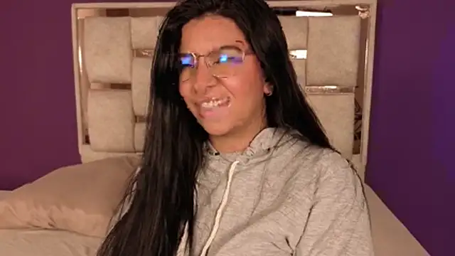 emilyy cooperr online show from 01-12-26, 12:34