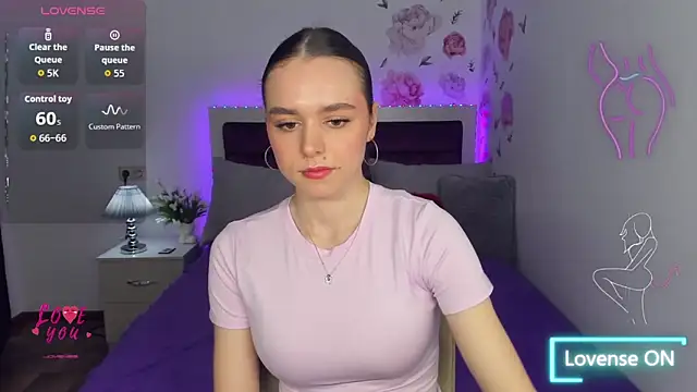 EmelyMason online show from 04-10-26, 06:09