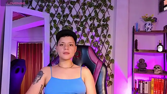 demimoore222 online show from 03-04-25, 07:32