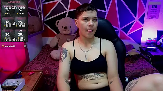 demimoore222 online show from 12-19-25, 03:25