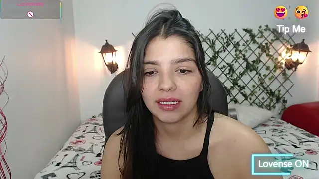 Snapshot of issa__nassar chatting on 09-13-25, 01:33 issa nassar online show from 09-13-25, 01:33