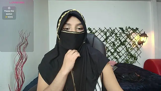 Snapshot of issa__nassar chatting on 11-22-25, 02:16 issa nassar online show from 11-22-25, 02:16