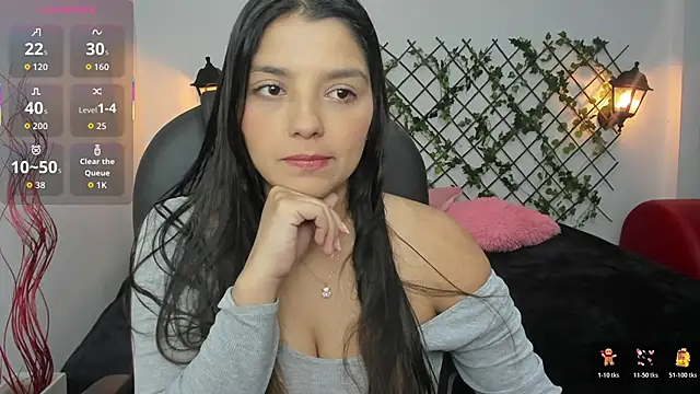 Snapshot of issa__nassar chatting on 10-29-25, 01:32 issa nassar online show from 10-29-25, 01:32