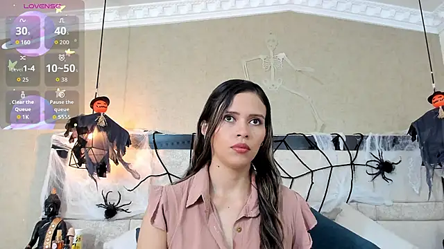 LiliJensen online show from 10-28-25, 08:08