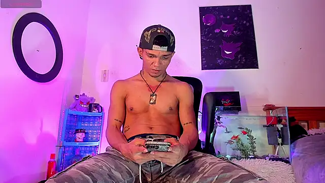 CRAZY-BOY99 online show from 05-10-26, 09:38