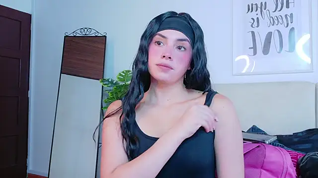 SaritaBratz online show from 09-27-25, 08:15