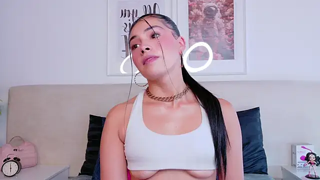 SaritaBratz online show from 09-15-25, 08:42