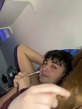 Travizn001 online show from 03-01-25, 01:43