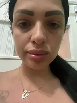 Snapshot of IrisRossie chatting on 07-21-26, 05:53 IrisRossie online show from 07-21-26, 05:53