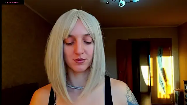 desired zzoya online show from 11-18-25, 02:59