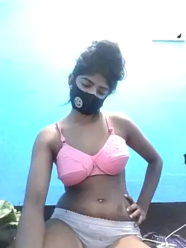 Snapshot of Retisha-Redoy chatting on 03-18-25, 03:01 Retisha-Redoy online show from 03-18-25, 03:01