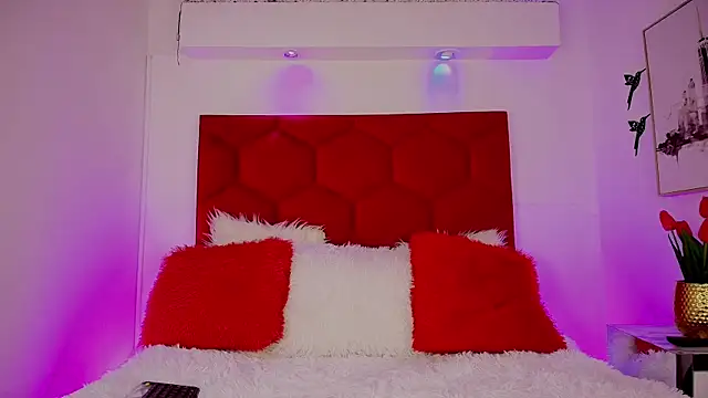 Jonas Rivers online show from 10-25-25, 01:01