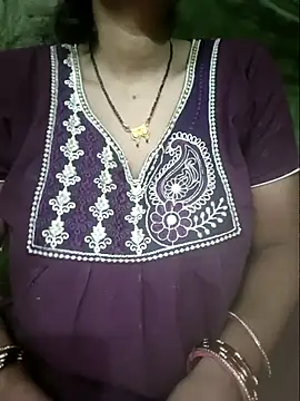 Sexyradha  online show from 04-21-26, 10:49