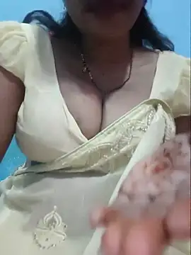 Snapshot of Sexyradha_ chatting on 07-16-26, 07:11 Sexyradha online show from 07-16-26, 07:11