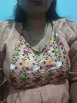 Snapshot of Sexyradha_ chatting on 07-17-26, 08:50 Sexyradha online show from 07-17-26, 08:50