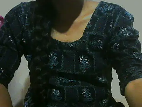 Snapshot of mayra89 chatting on 07-06-26, 06:10 mayra89 online show from 07-06-26, 06:10