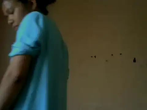 Snapshot of mayra89 chatting on 05-28-26, 03:03 mayra89 online show from 05-28-26, 03:03
