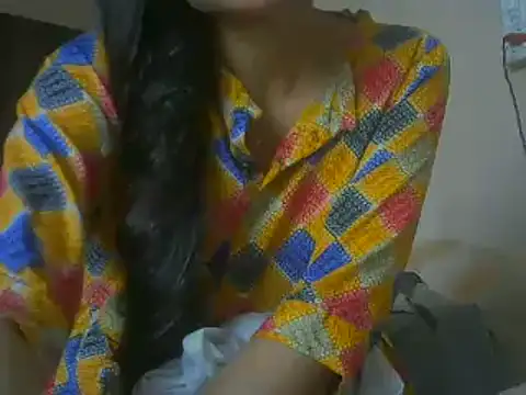 Snapshot of mayra89 chatting on 06-25-26, 06:07 mayra89 online show from 06-25-26, 06:07