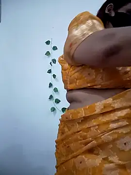 Snapshot of Neha-Bhabhi-Rasily chatting on 09-18-25, 05:05 Neha-Bhabhi-Rasily online show from 09-18-25, 05:05