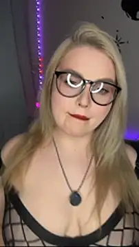 Snapshot of April_Vancee chatting on 02-18-26, 10:01 April Vancee online show from 02-18-26, 10:01