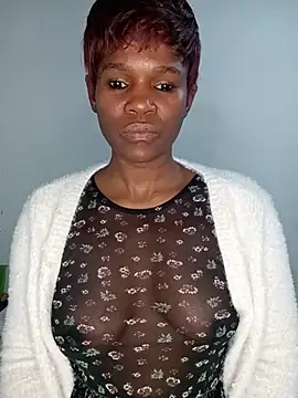 Missvixen81 online show from 05-20-26, 04:53