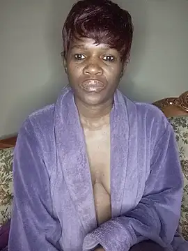 Missvixen81 online show from 05-31-26, 08:20