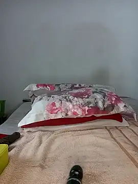 Missvixen81 online show from 03-05-26, 08:22