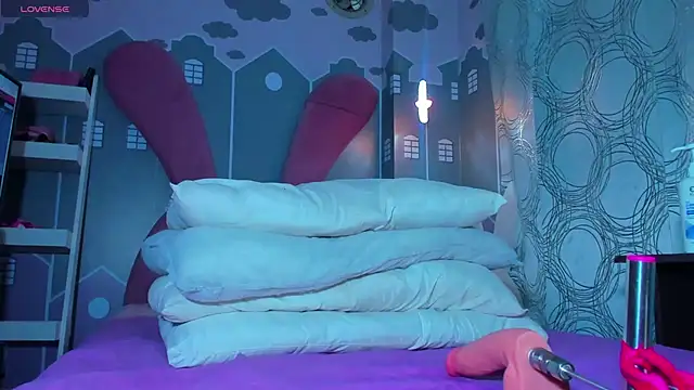 sweetiepeach  online show from 11-30-25, 04:13