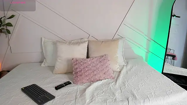 alanarouge online show from 12-05-25, 11:53