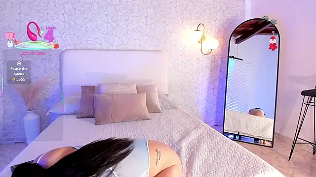 alanarouge online show from 12-16-25, 11:47