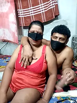 Snapshot of Pakhi_Couple_69 chatting on 10-11-25, 04:52 Pakhi Couple 69 online show from 10-11-25, 04:52
