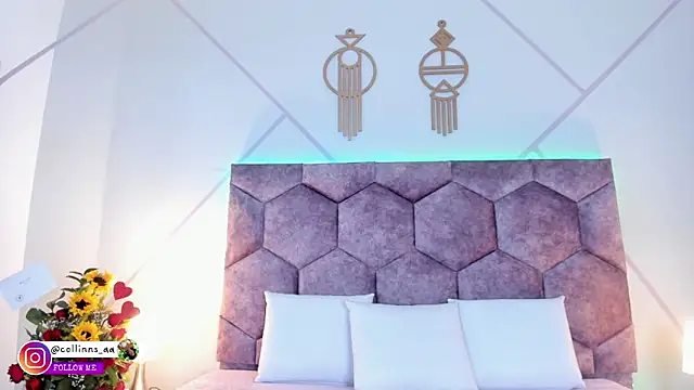 aurora collinss  online show from 12-03-25, 12:37