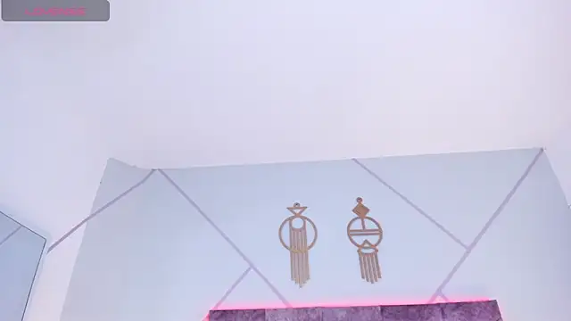 aurora collinss  online show from 01-17-26, 12:31