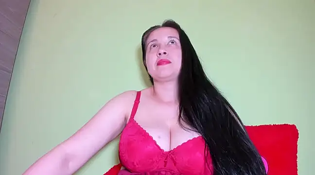 Snapshot of hot-nikol chatting on 03-15-25, 12:04 hot-nikol online show from 03-15-25, 12:04