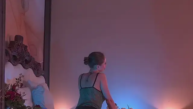 Amanda River online show from 11-05-25, 07:06