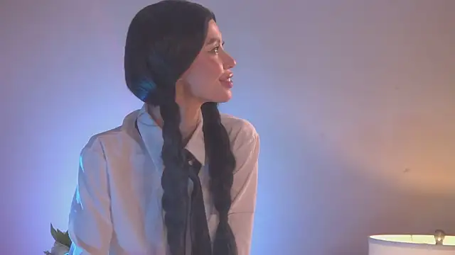 Amanda River online show from 10-29-25, 07:29