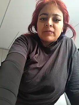Snapshot of Sarah917 chatting on 10-04-25, 11:23 Sarah917 online show from 10-04-25, 11:23