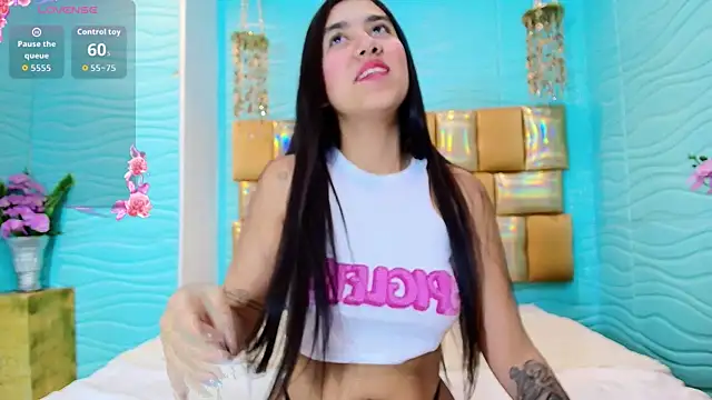 Snapshot of Mia_Montess chatting on 10-18-25, 12:40 Mia Montess online show from 10-18-25, 12:40