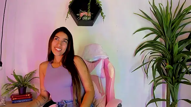 Snapshot of Mia_Montess chatting on 03-03-25, 01:01 Mia Montess online show from 03-03-25, 01:01
