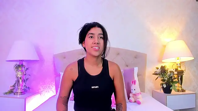 Snapshot of Mia_Montess chatting on 06-18-26, 12:32 Mia Montess online show from 06-18-26, 12:32
