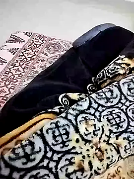 Snapshot of pyasi_bhabhi02 chatting on 03-04-25, 05:45 pyasi bhabhi02 online show from 03-04-25, 05:45