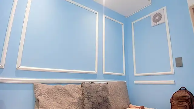 Lucy Canel online show from 10-15-25, 07:33