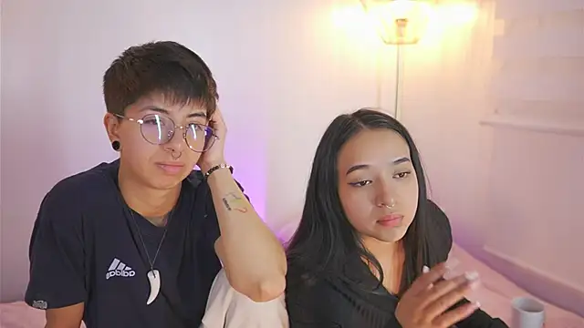 Snapshot of tommy_blue chatting on 01-10-26, 08:09 tommy blue online show from 01-10-26, 08:09