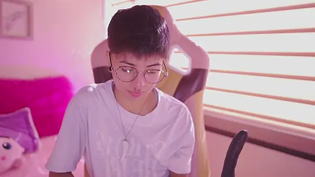 tommy blue online show from 04-14-26, 12:54